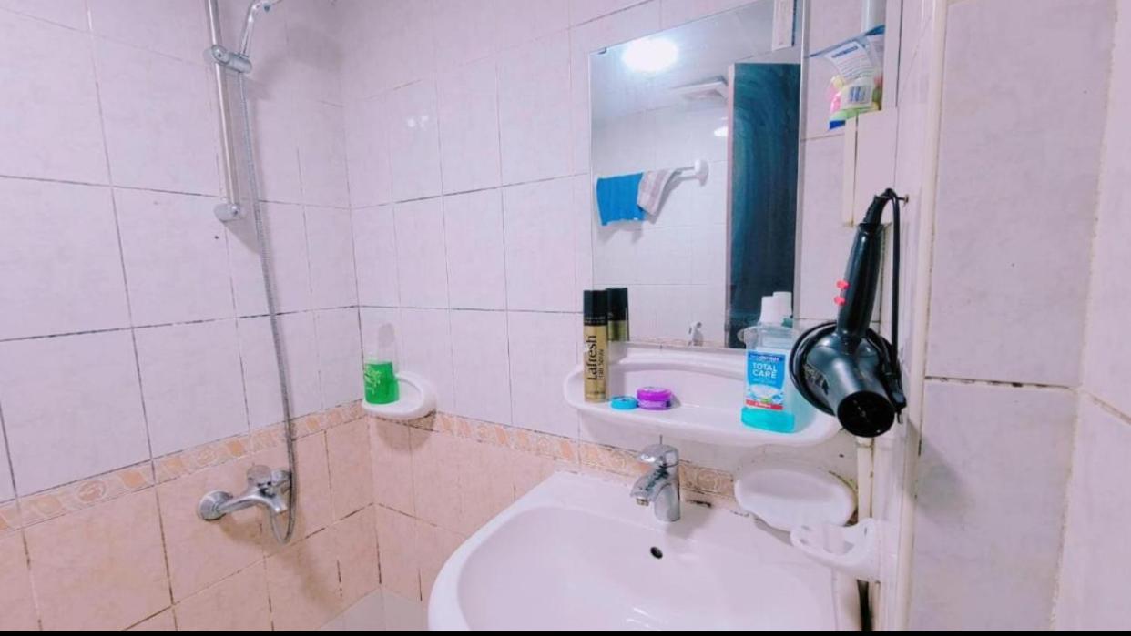 Dxb Hostel Near Adcb Metro Station ดูไบ ภายนอก รูปภาพ